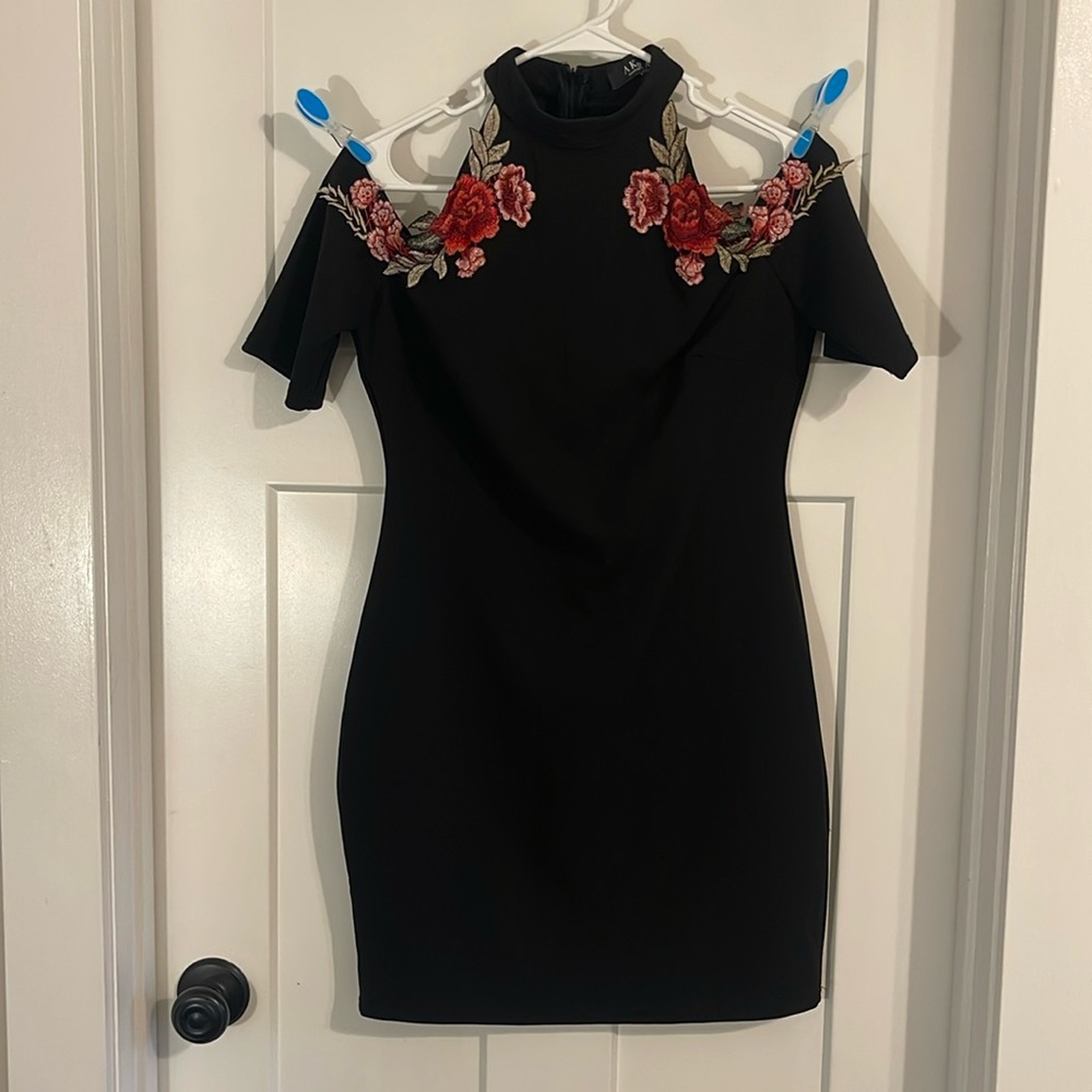 Akira Off The Shoulder Floral Sleeve Dress Size L